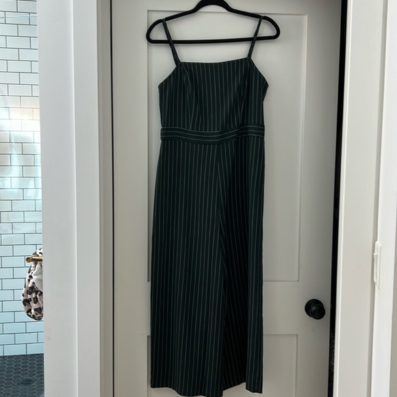 Green stripped jumpsuit - Picture 1 of 4
